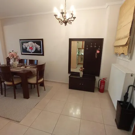 Pinios House