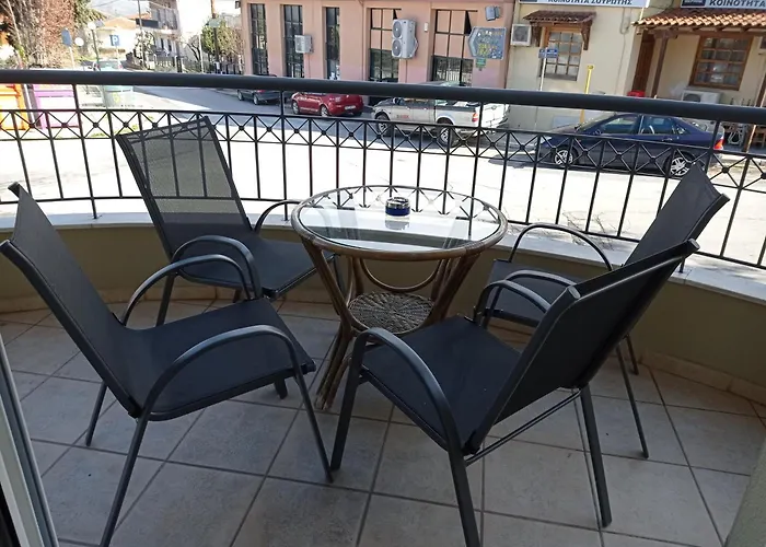 Pinios House