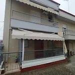 Pinios House *