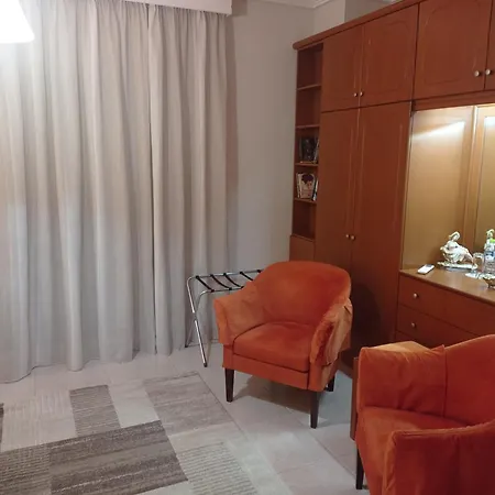 Pinios House