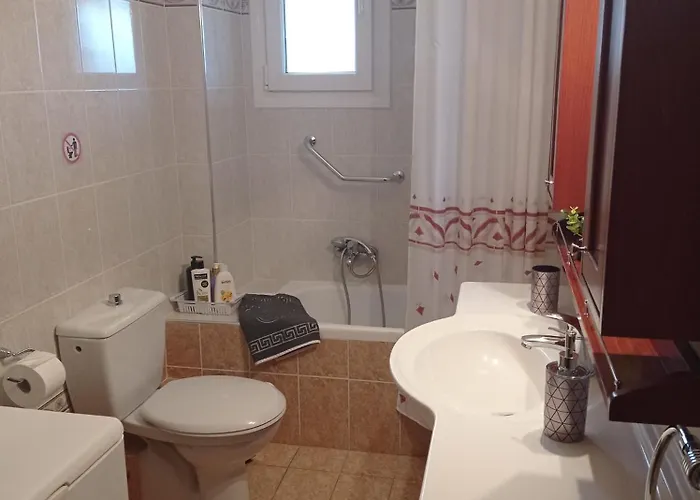 Pinios House Apartament *